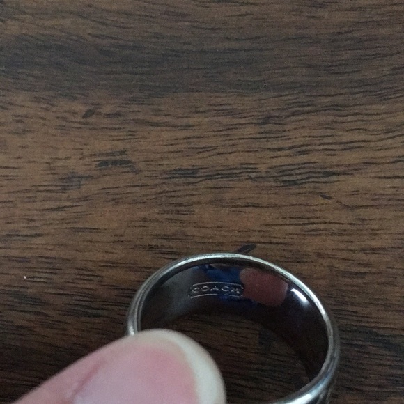 Coach ring - Picture 2 of 4
